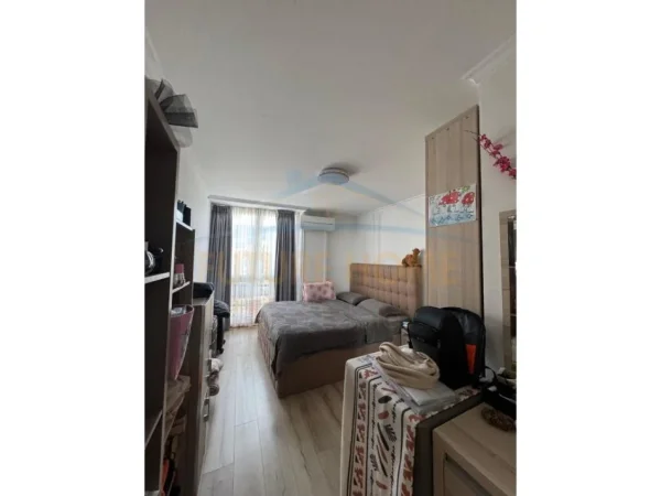Tirane, shitet apartament 2+1+Ballkon Kati 5, 115 m² 220.000 € (RRUGA BARDHYL TIRANE)