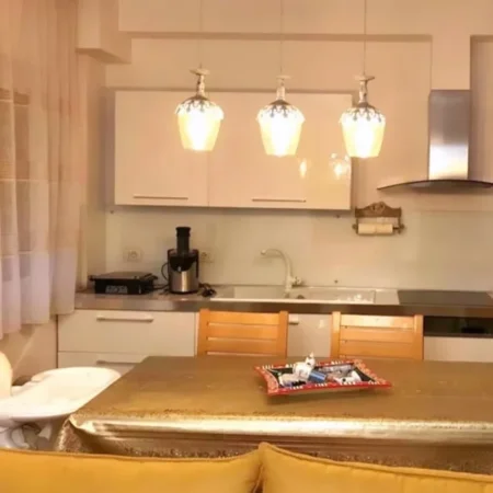 Tirane, shitet apartament 2+1 , 135 m² 175.000 € (Astir)