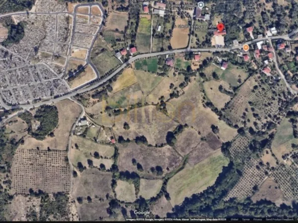 Tirane, shitet truall , 14.000 m² 