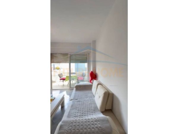 Gjiri Lalezit | Hamallaj, shitet apartament 2+1 Kati 2, 78 m² 190.000 € (Gjiri Lalezit , Lura 3)