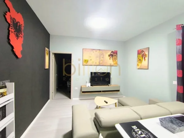 Tirane, jepet me qera apartament 1+1 Kati 3, 65 m² 600 € (Astir)