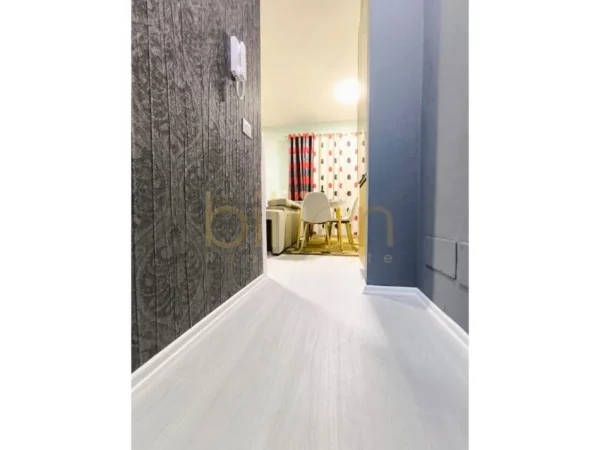 Tirane, jepet me qera apartament 1+1 Kati 3, 65 m² 600 € (Astir)