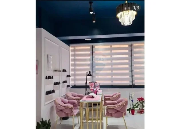 Tirane, jepet me qera dyqan Kati 1, 60 m² 700 € (Myslym Shyri)