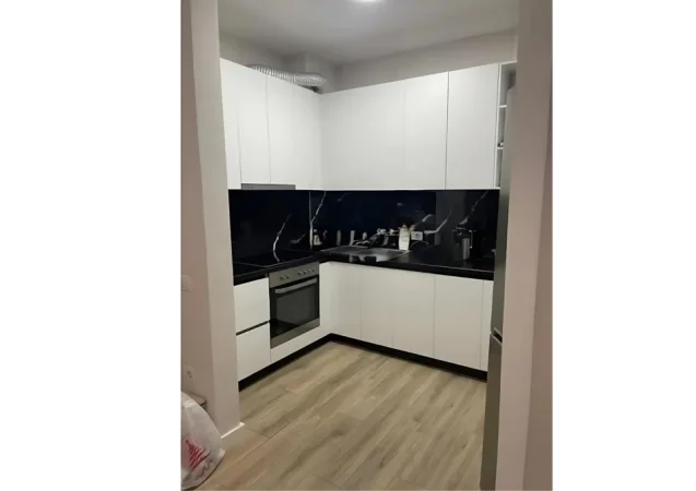 Tirane, jepet me qera apartament 2+1 Kati 2, 143 m² 500 € (Astit)