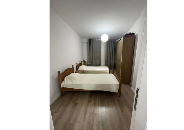 Tirane, jepet me qera apartament 2+1 Kati 2, 143 m² 500 € (Astit)