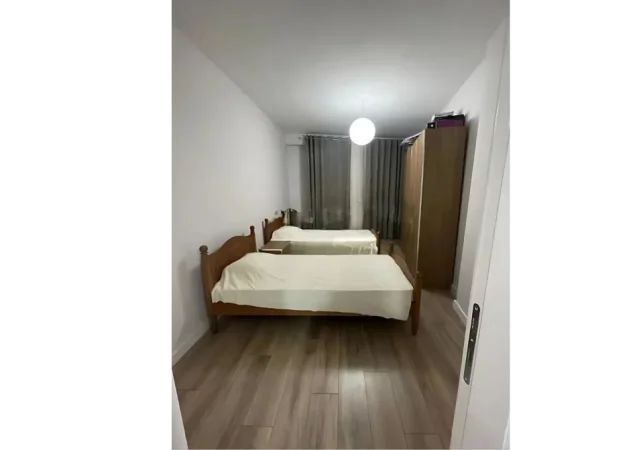 Tirane, jepet me qera apartament 2+1 Kati 2, 143 m² 500 € (Astit)