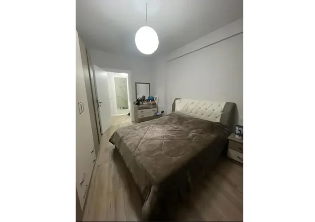 Tirane, jepet me qera apartament 2+1 Kati 2, 143 m² 500 € (Astit)