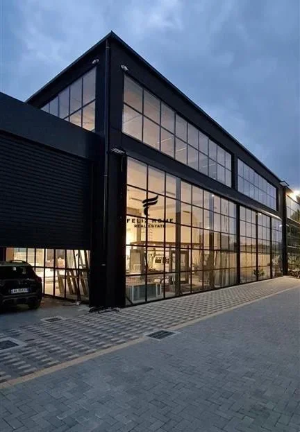 Tirane, jepet me qera ambjent biznesi Kati 0, 600 m² 2.400 € (AUTOSTRADA TIRANE DURRES)