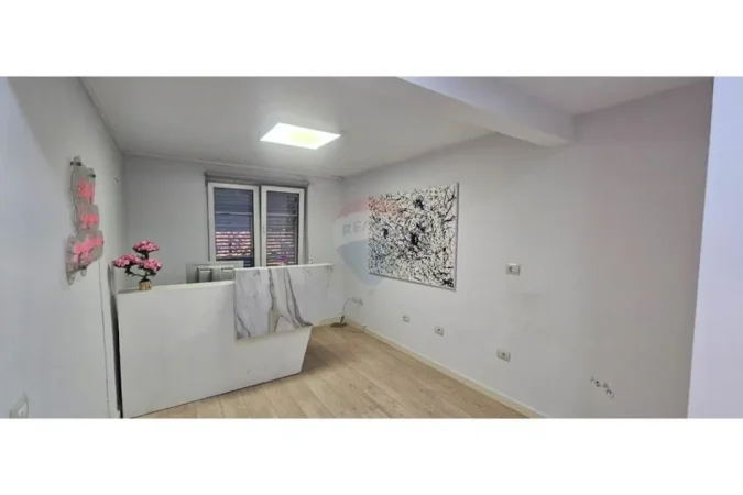 Tirane, shitet 2+1 Kati 2, 69 m² 180.000 €