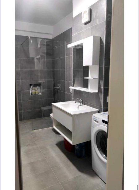 Tirane, jepet me qera apartament Kati 6, 75 m² 400 Euro (Rruga Ish Fusha e Aviacionit)