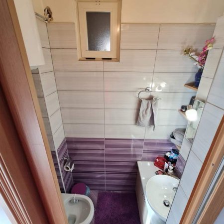 Tirane, jepet me qera apartament 2+1+A+BLK Kati 6, 122 m² 350 Euro (Pallatet Ales)