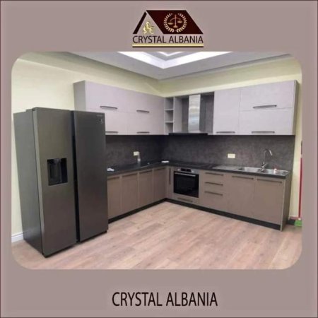 Tirane, jepet me qera apartament 3+1+BLK Kati 2, 130 m² 450 Euro