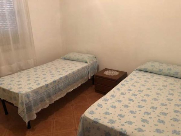Tirane, jepet me qera apartament 2+1 Kati 10, 98 m² 450 Euro (rruga muhamet gjollesha)
