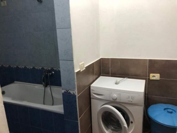 Tirane, jepet me qera apartament 2+1 Kati 10, 98 m² 450 Euro (rruga muhamet gjollesha)