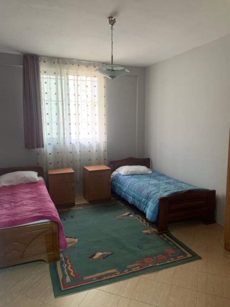 Tirane, jepet me qera apartament 2+1+A+BLK Kati 1, 100 m² 35.000 Leke (Rruga e Dibres)