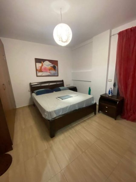 Tirane, jepet me qera apartament 2+1+BLK Kati 3, 80 m² 420 Euro (Liqeni thate)