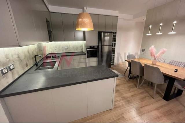 Tirane, jepet me qera apartament 2+1 Kati 1, 93 m² 750 Euro (Kodra e Diellit,Tirane)