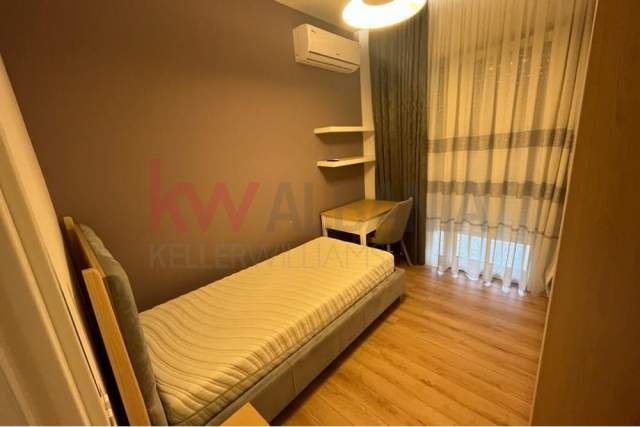 Tirane, jepet me qera apartament 2+1 Kati 1, 93 m² 750 Euro (Kodra e Diellit,Tirane)