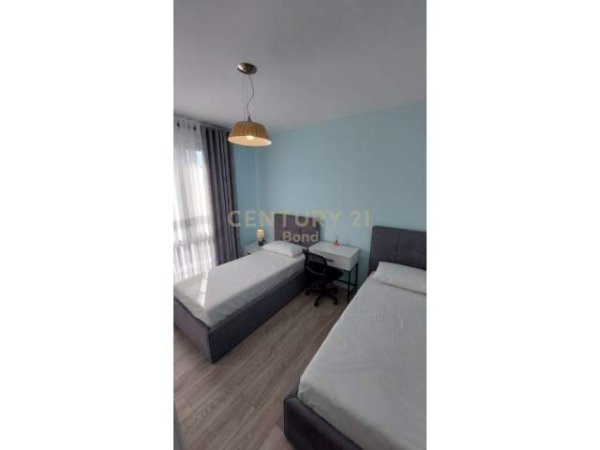 Tirane, jepet me qera apartament 2+1+BLK Kati 7, 88 m² 600 Euro (Ali Demi)