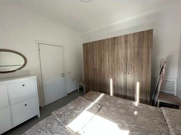 Tirane, jepet me qera apartament 1+1 Kati 5, 72 m² 550 Euro (Rruga e Barrikadave)