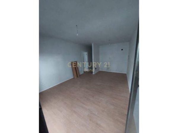 Tirane, shes apartament 2+1+BLK Kati 3, 103 m² 108.000 Euro (Kompleksi Asl Qsut)