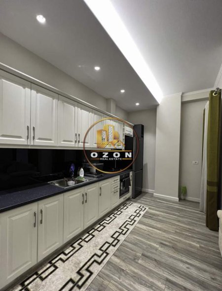 Tirane, jepet me qera apartament 1+1+BLK Kati 1, 73 m² 400 Euro (Ali Demi)