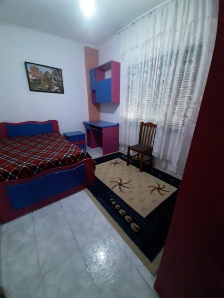 Tirane, jepet me qera apartament 2+1 Kati 7, 100 m² 450 Euro