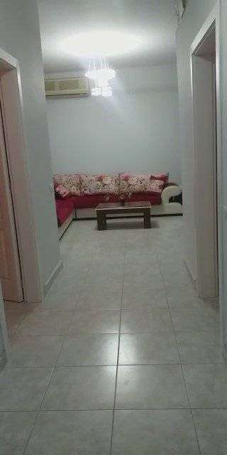 Tirane, jepet me qera apartament 3+1+BLK Kati 8, 107 m² 300 Euro (rruga kastriotet)