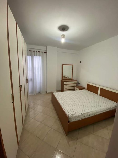 Tirane, jepet me qera apartament 2+1+BLK Kati 6, 92 m² 40.000 Leke (Todi shkurti)