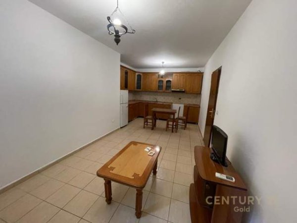 Tirane, shitet apartament 1+1 Kati 1, 60 m² 95.000 Euro (rruga e barrikadave)