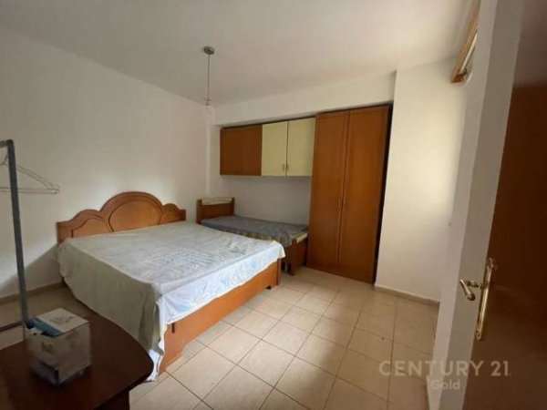 Tirane, shitet apartament 1+1 Kati 1, 60 m² 95.000 Euro (rruga e barrikadave)