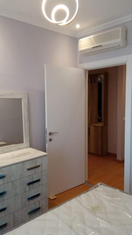 Tirane, jepet me qera apartament 1+1 Kati 7, 65 m² 450 Euro (Astir)