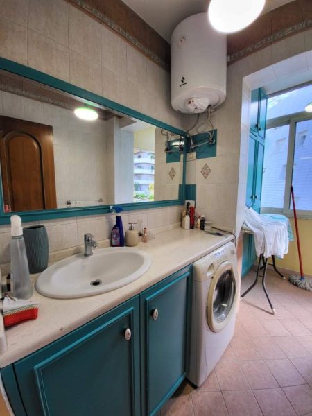 Tirane, jepet me qera apartament 2+1+A+BLK Kati 6, 120 m² 700 Euro (Rruga e Elbasanit)