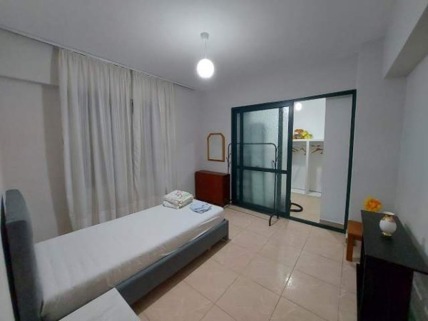 Tirane, jepet me qera apartament 2+1+BLK Kati 3, 90 m² 450 Euro (kopeshti zoologjik)