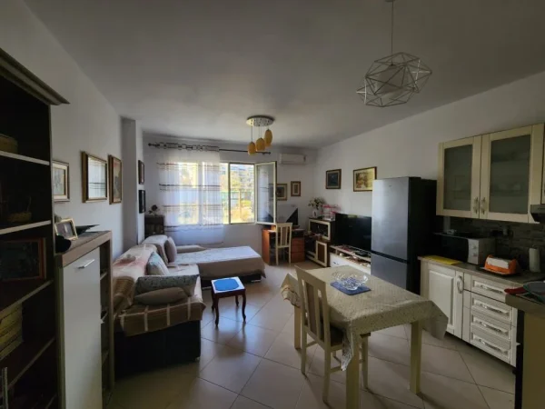 Tirane, shitet apartament 1+1 Kati 3, 70 m² 165.000 € (Kopshti Zologjik)