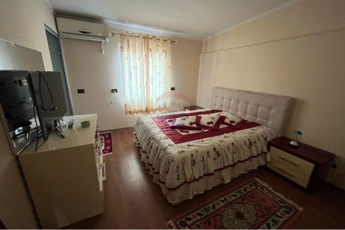 Tirane, jepet me qera apartament 2+1 Kati 4, 85 m² 800 € 
