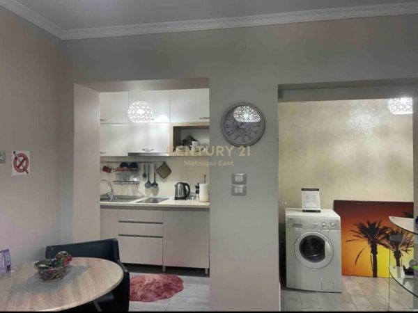 Tirane, jepet me qera apartament 1+1 Kati 1, 60 m² 500 € (myslym shyri)