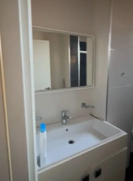 Tirane, shitet apartament 2+1+Ballkon Kati 4, 103 m² 102.999 € (Fresku)