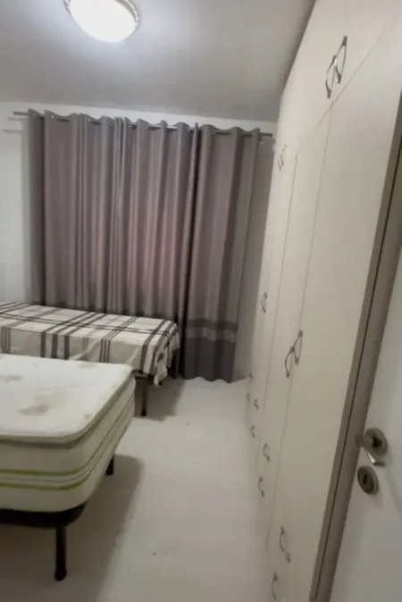 Tirane, shitet apartament 2+1+Ballkon Kati 4, 103 m² 102.999 € (Fresku)