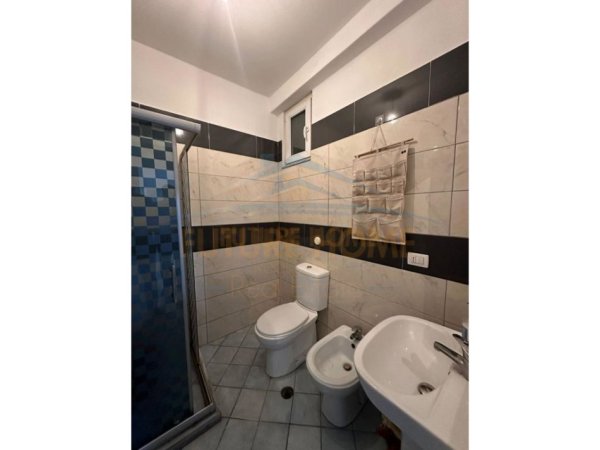 Tirane, shitet apartament 2+1 Kati 5, 95 m² 130.000 € (Unaza e Re)