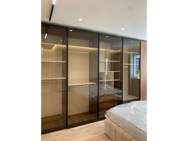 Tirane, jepet me qera apartament 2+1 Kati 1, 105 m² 1.500 € (liqeni i thate)