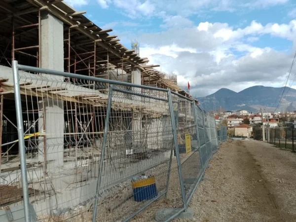 Tirane, shitet apartament 2+1 Kati 7, 86 m² 97.000 € (paskuqan)