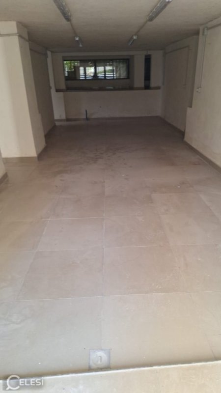 Tirane, jepet me qera ambjent biznesi Kati 0, 180 m² 1.200 € (STACIONI I TRENIT)