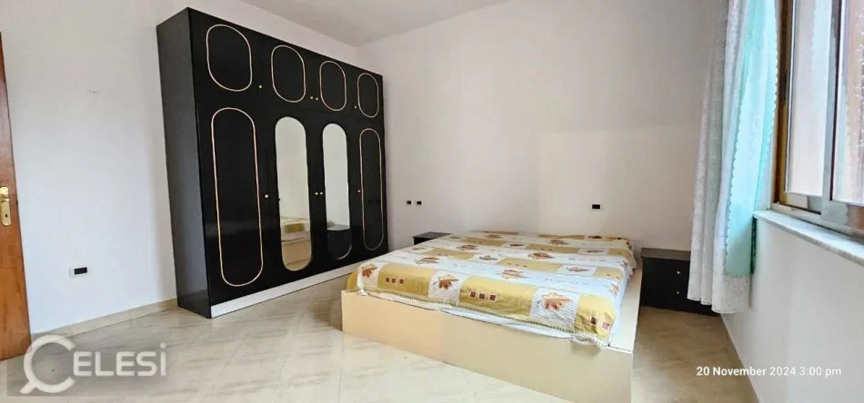 Tirane, jepet me qera apartament 2+1+Ballkon Kati 3, 70 m² 500 € (PALLATI ME SHIGJETA)