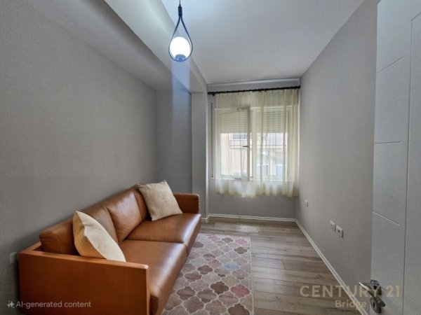 Tirane, jepet me qera apartament 2+1 Kati 2, 100 m² 700 € (eduart mano)