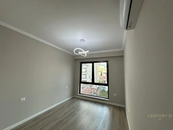 Tirane, jepet me qera apartament 2+1 Kati 3, 91 m² 950 € (myslym shyri)