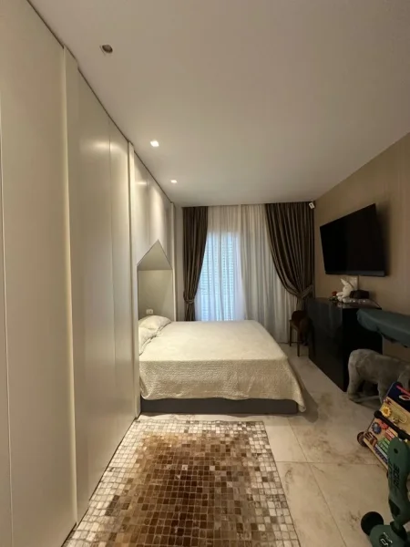 Tirane, shitet apartament 2+1 , 117 m² 280.000 € (Liqeni Thate)