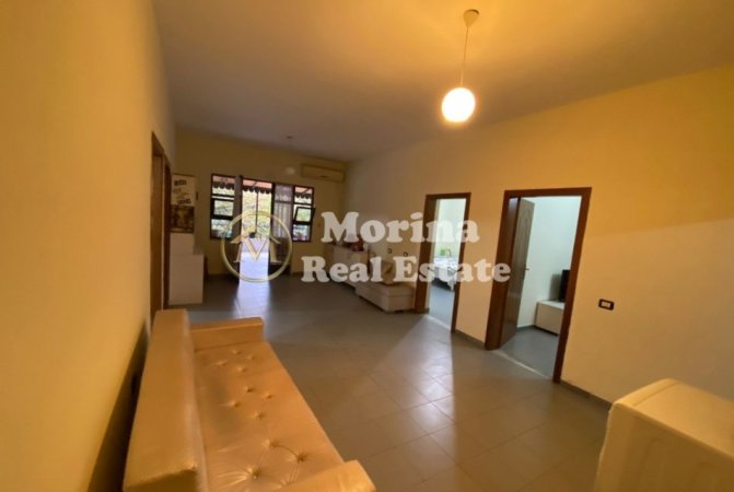 Tirane, jepet me qera shtepi 4+1 Kati 2, 262 m² 700 € (Don Bosko)