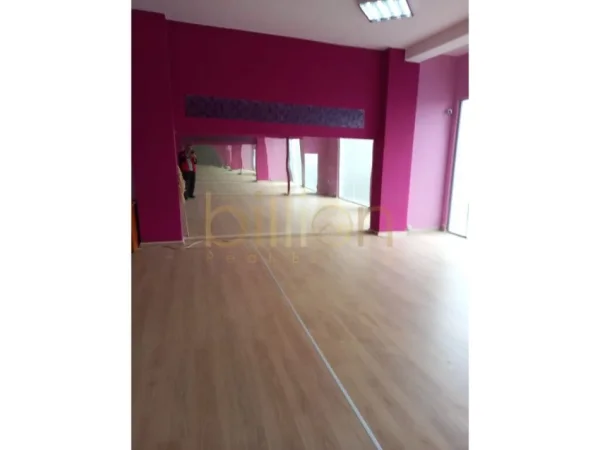 Tirane, shitet dyqan Kati 1, 64 m² 96.750 € (Rruga Pjeter Budi, Tirana, Albania)