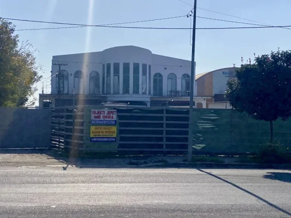 Fushe Kruje, shes ambjent biznesi Kati 2, 931 m² (Rruga krujes)